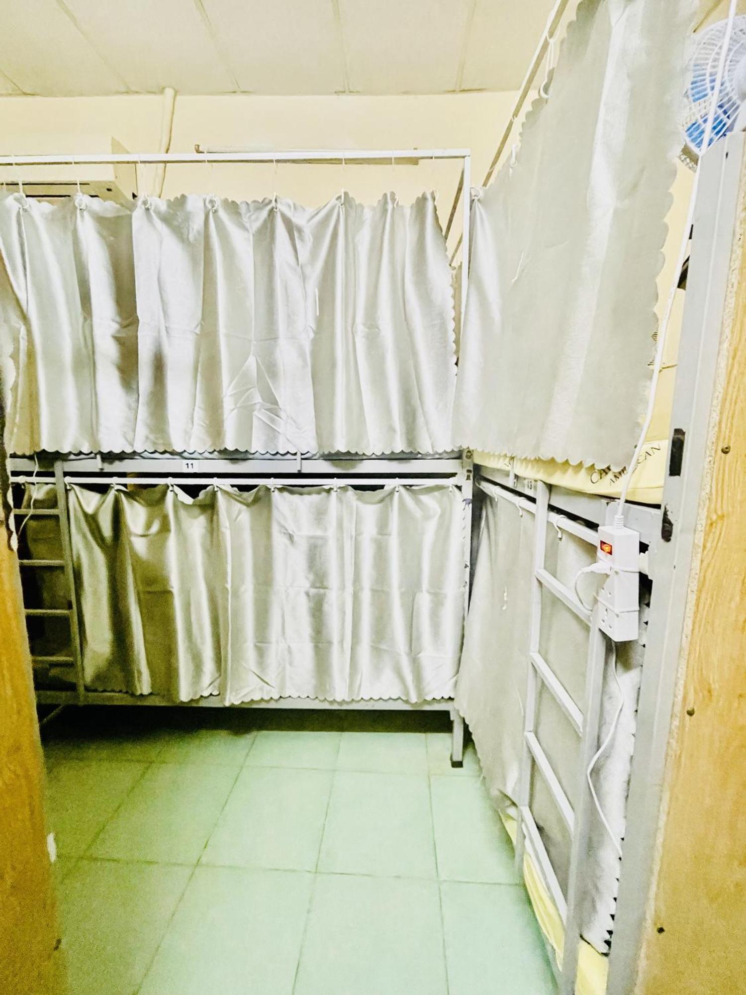 花ren Hostel Хошимін Екстер'єр фото